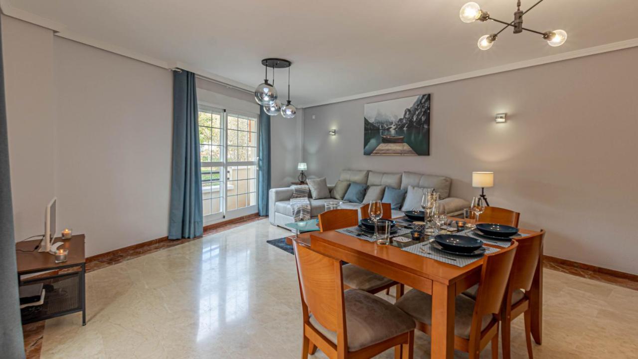 797 Holiday Rentals- Piso Con Amplia Terraza A Solo 1 Min De La Playa Бенальмадена Экстерьер фото