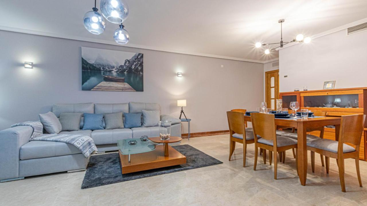 797 Holiday Rentals- Piso Con Amplia Terraza A Solo 1 Min De La Playa Бенальмадена Экстерьер фото