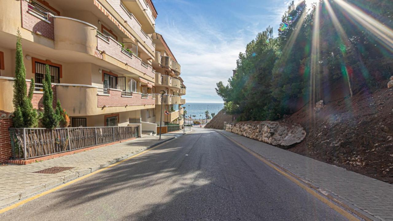 797 Holiday Rentals- Piso Con Amplia Terraza A Solo 1 Min De La Playa Бенальмадена Экстерьер фото