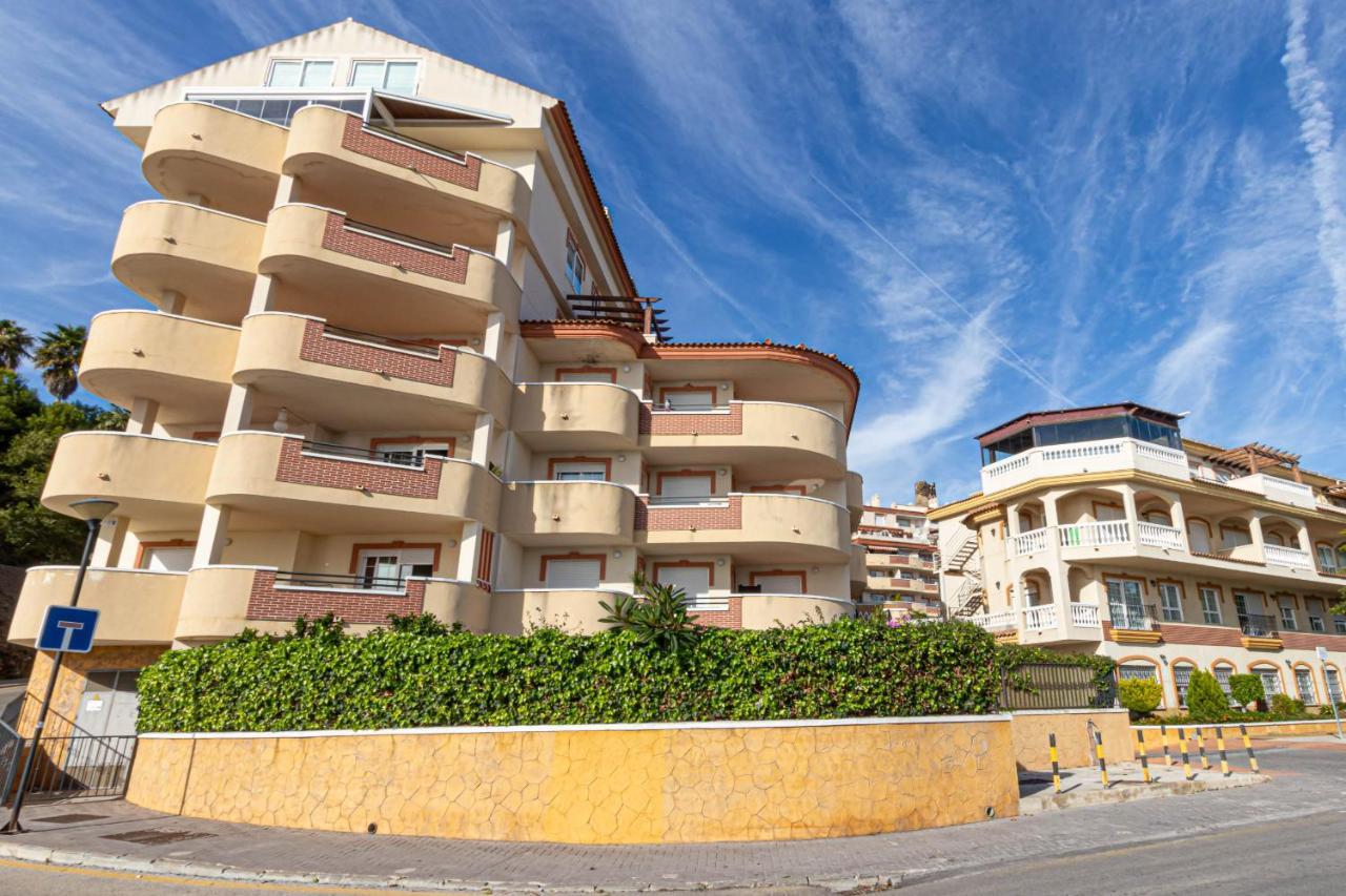 797 Holiday Rentals- Piso Con Amplia Terraza A Solo 1 Min De La Playa Бенальмадена Экстерьер фото
